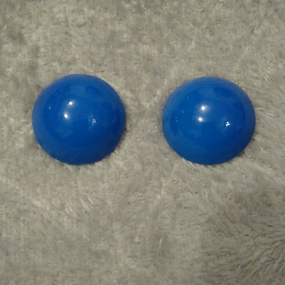 Vintage clip on earrings